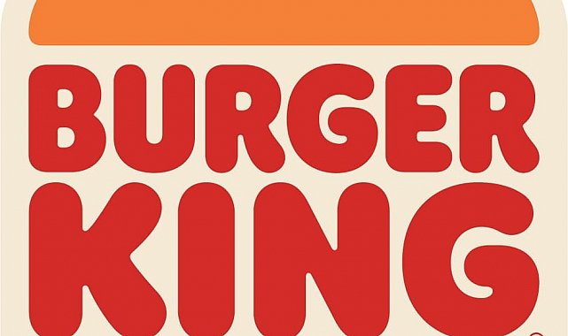 Burger King, 'Şirinler Menüsü'nü tüketicilere sundu
