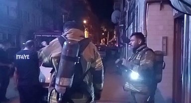 Bursa'da gece yarısı mahalleyi ayağa kaldıran yangın