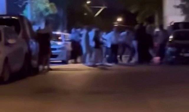 Bursa'da iki grup arasında çıkan kavga kamerada