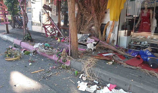 Büyükada'da masa toplatma tartışması: Zabıta ve esnaf arasında tartışma çıktı