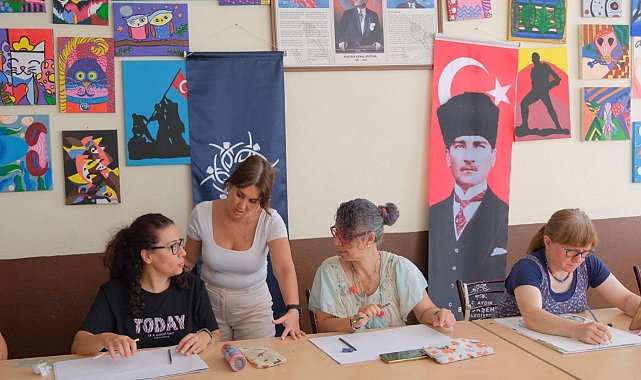 Büyükşehir'in yetişkinler için yaz resim kursları devam ediyor