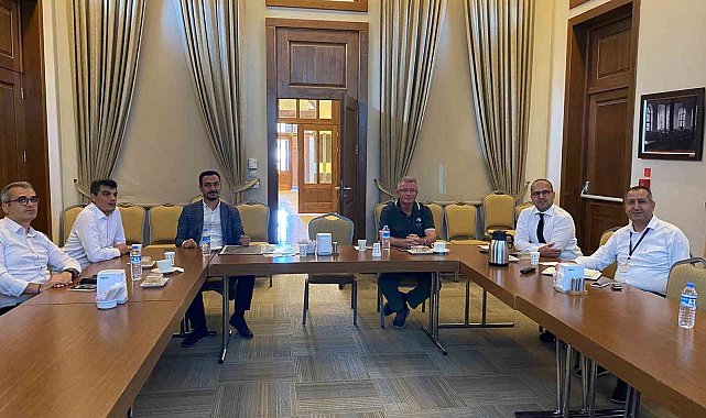 Büyükşehirden Acıbadem Hastanesi'nde 'Kartal Kavşağı' toplantısı