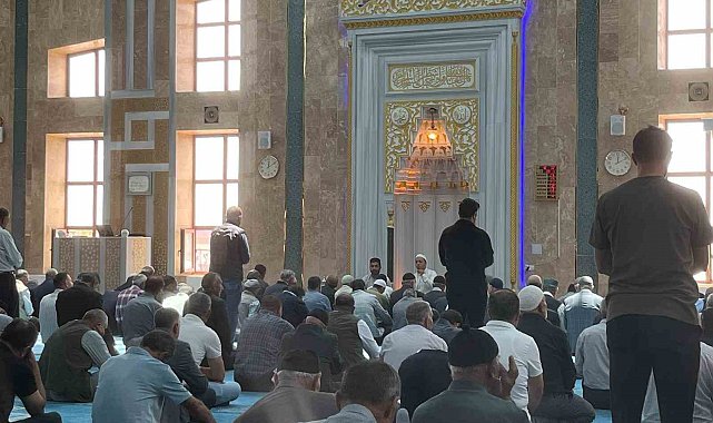 Çaldıran'da 15 Temmuz şehitleri dualarla anıldı