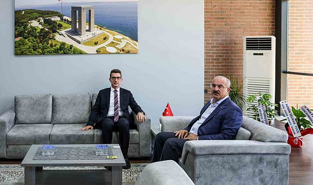 Çanakkale Valisi Toraman, Ezine Kaymakamı Kaptanoğlu ile bir araya geldi