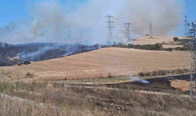 Çanakkale'de tarım arazisinde çıkan yangın kontrol altına alındı
