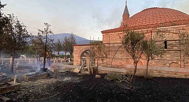 Çanakkale'deki orman yangınında tarihi mezarlar zarar gördü