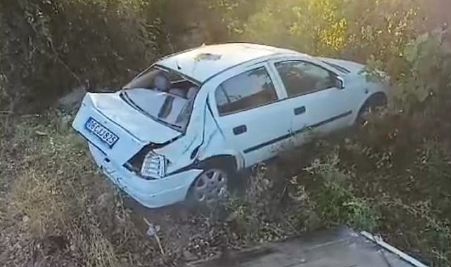 Çaycuma'da otomobil direksiyon hakimiyetini kaybetti, şarampole uçtu