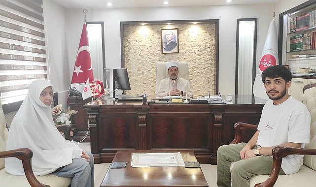 Çek asıllı kadın Batman'da müslüman oldu