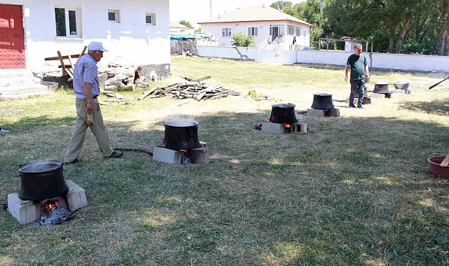 Çerkesler, kültürlerini her yıl düzenledikleri şenlikte yaşatıyor