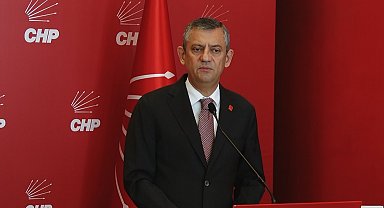 CHP Genel Başkanı Özel, Zafer Partisi Genel Başkanı Özdağ'la görüştü