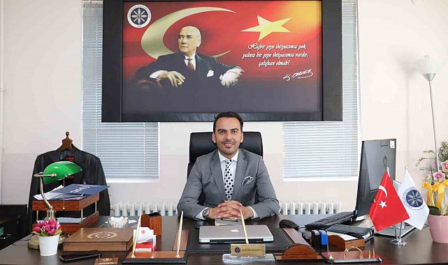 ÇMYO Müdürü Özdemir'den gençlere özel davet