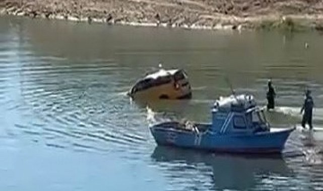 Çocuk el frenini indirince araç baraj sularına gömüldü