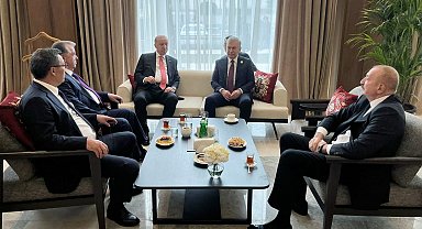 Cumhurbaşkanı Erdoğan, EİT 17. Zirvesi'nde aile fotoğrafı çektirdi