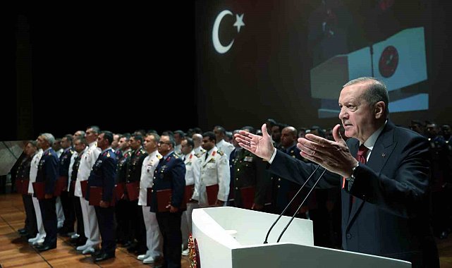 Cumhurbaşkanı Erdoğan: "Terörsüz Türkiye' ve 'terörsüz bölge' hedeflerimize doğru kararlı, ümitli ve dikkatli bir şekilde ilerliyoruz"