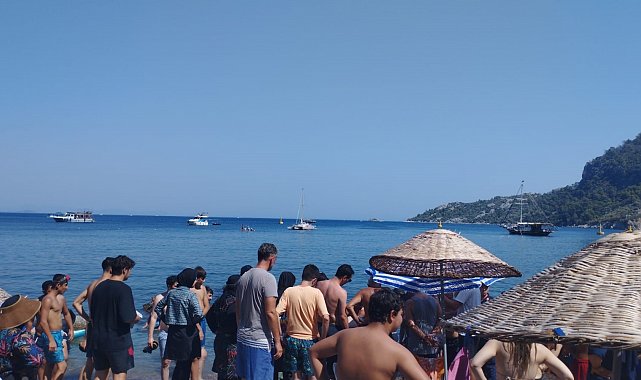 Denizde boğulan genç hayatını kaybetti