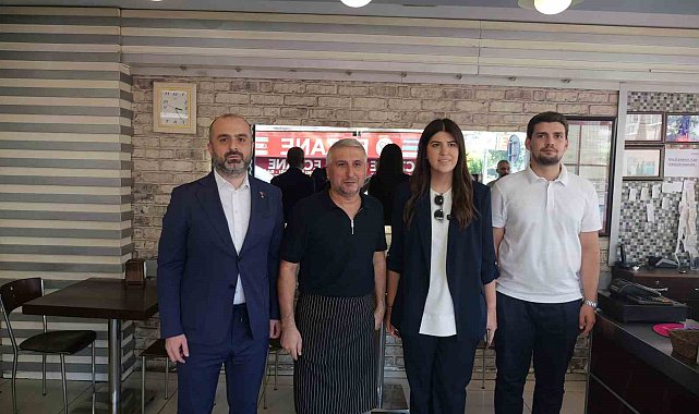 Derya Ayaydın Fatih'te esnaf ve vatandaşlarla buluştu