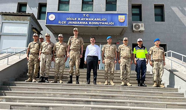 Dicle Kaymakamı Mustafa Atış, jandarma personeli ile bir araya geldi