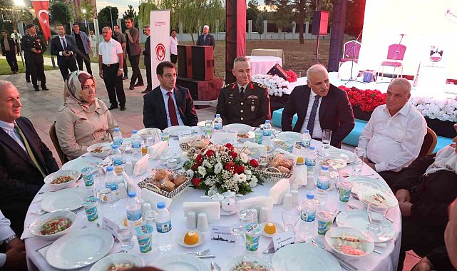 Diyarbakır Valisi Zorluoğlu, şehit yakınları ve gazilerle bir araya geldi