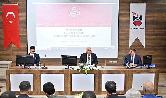 Diyarbakır'da 299 milyar liralık kamu yatırımı masaya yatırıldı