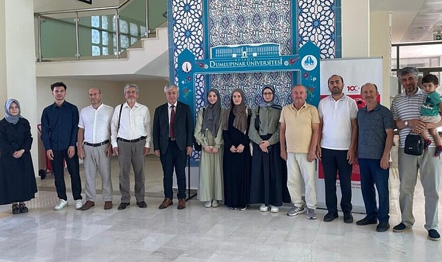 DPÜ İlahiyat Fakültesi'nin başarılı öğrencileri dil eğitimi için Ürdün'e uğurladı