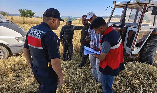 Dumlupınar'da biçerdöver hasat çalışmaları denetlendi
