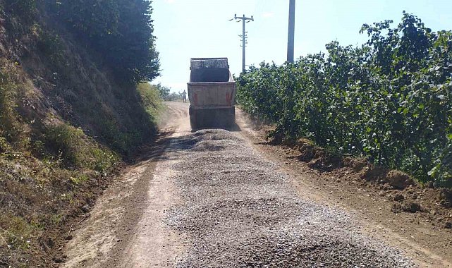 Düzce'de köy yollarında bakım sürüyor
