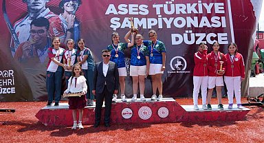 Düzce'de Okçuluk Şöleni İlk Gün Müsabakaları Sona Erdi
