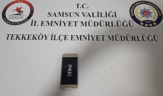 Ehliyet sınavına girerken göğüs kafesinin çukuruna gizlediği cep telefonuyla yakalandı