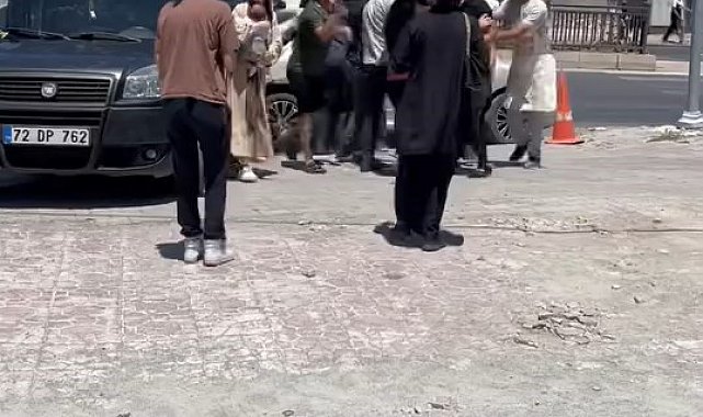 Elazığ'da kaza sonrası kavga kameralara yansıdı