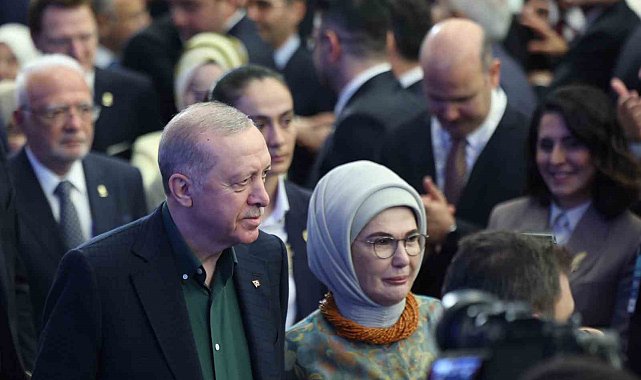 Emine Erdoğan'dan AK Parti 32. İstişare ve Değerlendirme Toplantısı'na ilişkin paylaşım