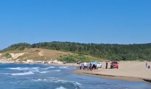 Engelli kızını boğulmaktan kurtaran baba defnedildi