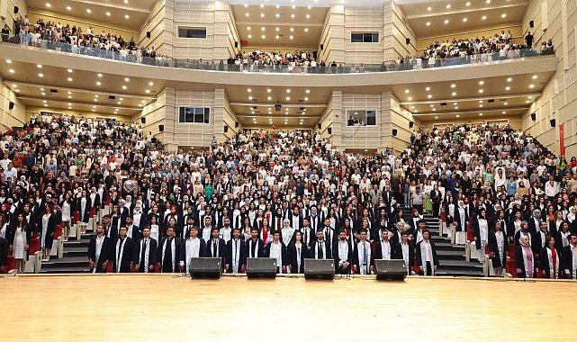 ERÜ Sağlık Bilimleri Fakültesi'nden 295 öğrenci mezun oldu