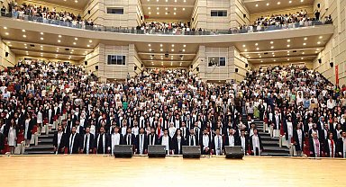 ERÜ Sağlık Bilimleri Fakültesi'nden 295 öğrenci mezun oldu
