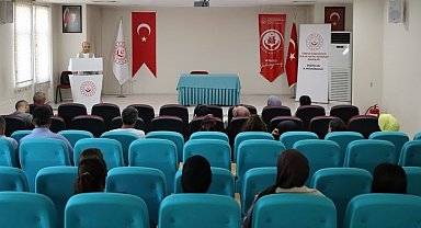 Erzincan'da 'Aile ve Hukuk' konulu söyleşi düzenlendi