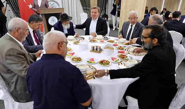 Erzincan'da muharrem ayı dolayısıyla iftar programı düzenlendi