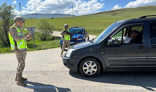 Erzurum'da 26 düzensiz göçmen yakalandı