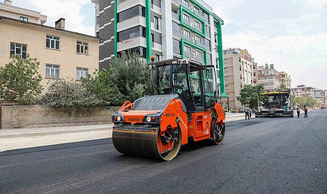Eski Cezaevi Caddesi'nde asfalt serimine başlandı