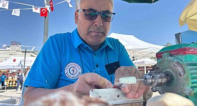 Eskişehir'in 'beyaz altını' lületaşı Van'da ilgi odağı oldu