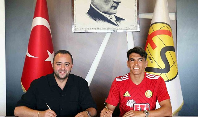 Eskişehirspor, kanat oyuncusu Akın Akman ile anlaştı
