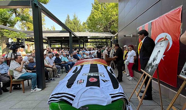 Eskişehirspor'un efsane ismi Süreyya Özkefe son yolculuğuna uğurlandı