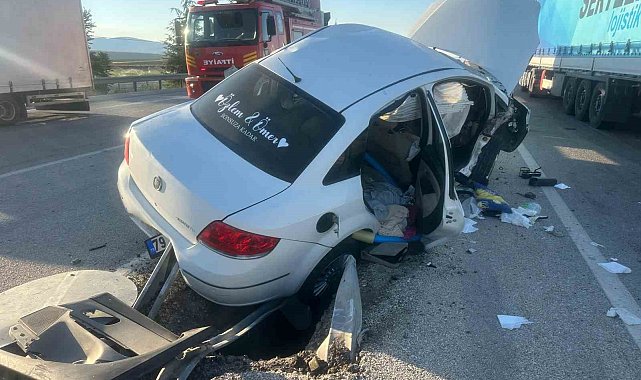 Evlilik iznine çıkan üsteğmen ve eşini trafik kazası ayırdı