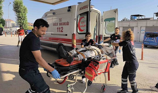 Fabrikanın çatısından düşen işçi ağır yaralandı