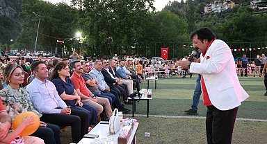 Feke Lisesi mezunları yarım asır sonra ilk kez buluştu