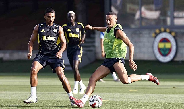 Fenerbahçe, hazırlıklarına Samandıra'da devam etti