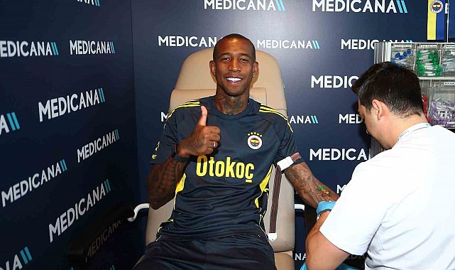 Fenerbahçe'de sağlık kontrolleri başladı
