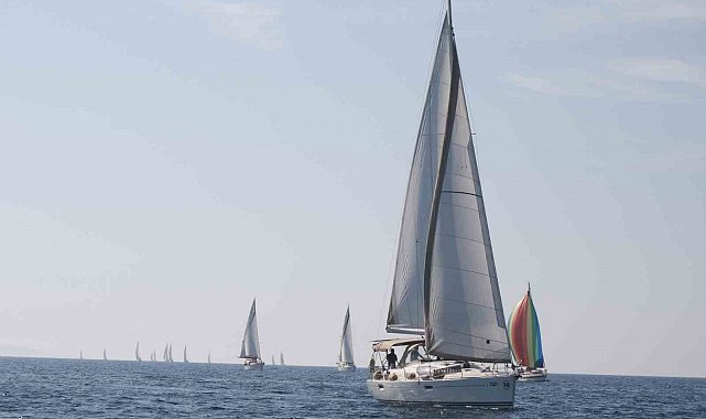 Foça, yelken şenliğine hazırlanıyor