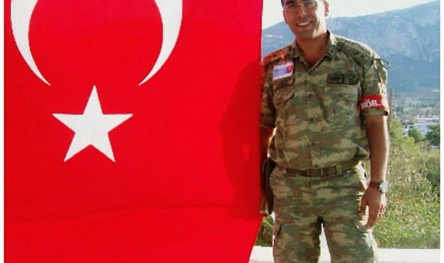 Futbol oynarken kalp krizi geçiren emekli yüzbaşı hayatını kaybetti