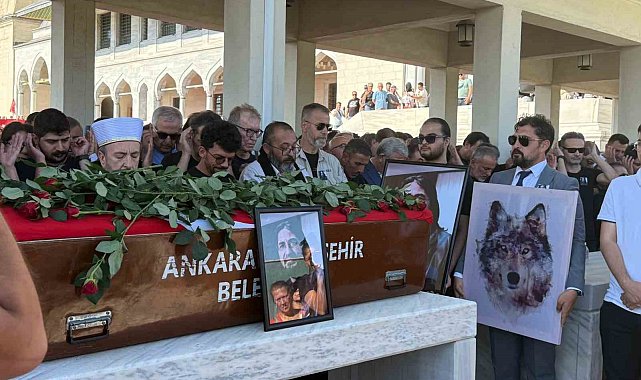 Gazeteci-yazar Nihat Genç son yolculuğuna uğurlandı