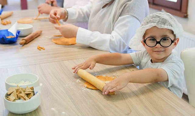 Gaziosmanpaşa'da minik ellerden büyük lezzetler