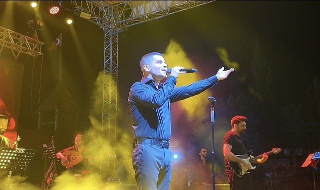 Gediz'de Bilal Sonses coşkusu